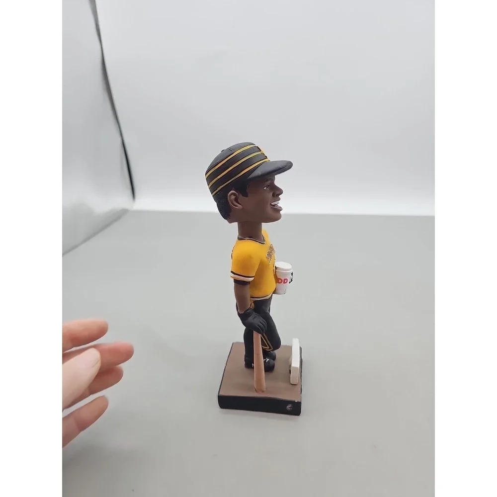 Rare Limited Edition Barry Bonds Pirates Minor League‎ Bobble Head Dunkin Donuts